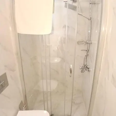 Luxury Sophia מלון